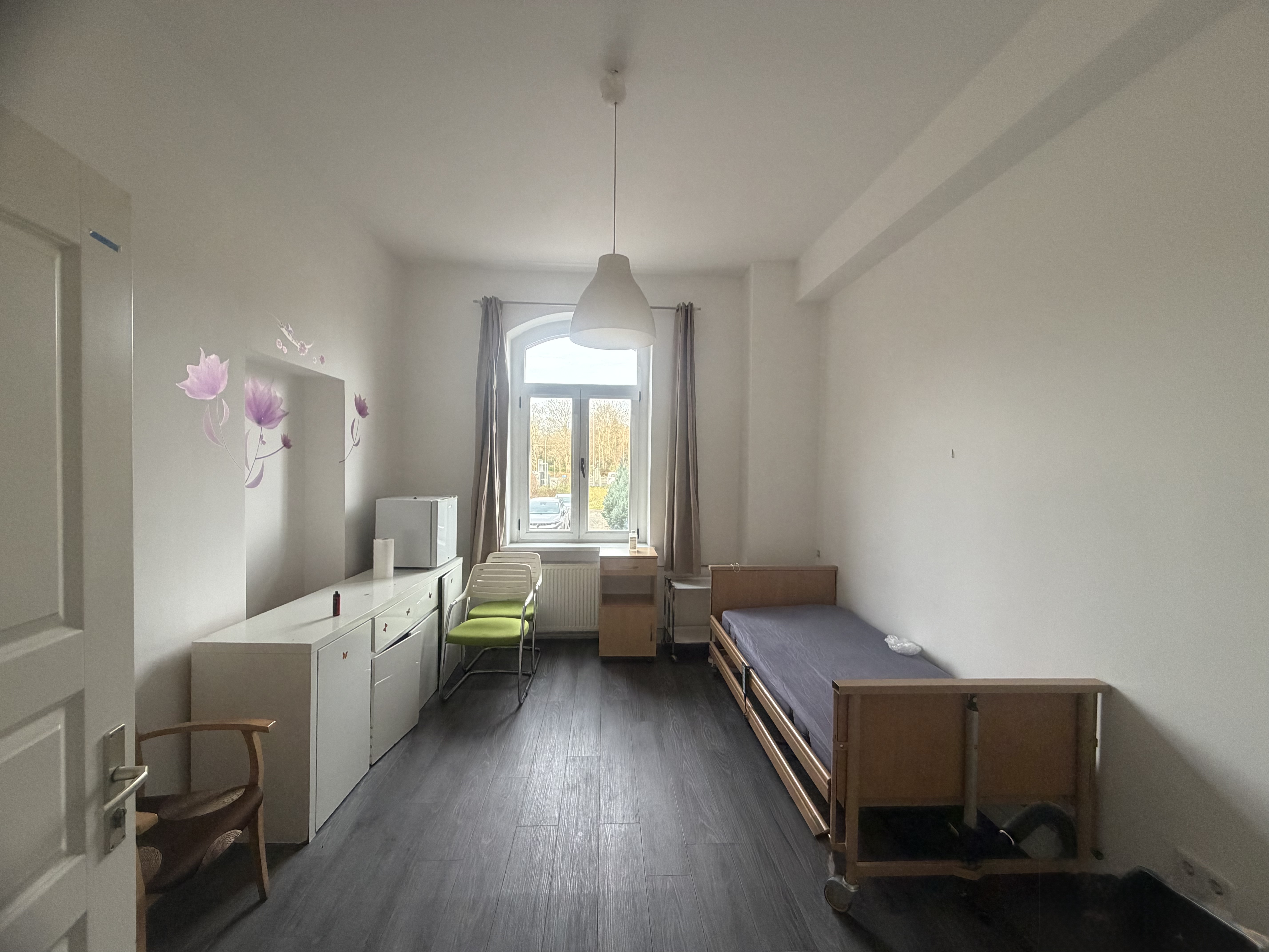  <span class="lte-header lte-h5"> komfortable Einzelzimmer<br />
 </span> 